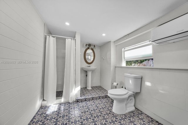 1809 Granada Blvd, Coral Gables, FL 33134