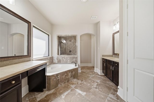 9707 Lauren Briar Lane, Humble, TX 77396