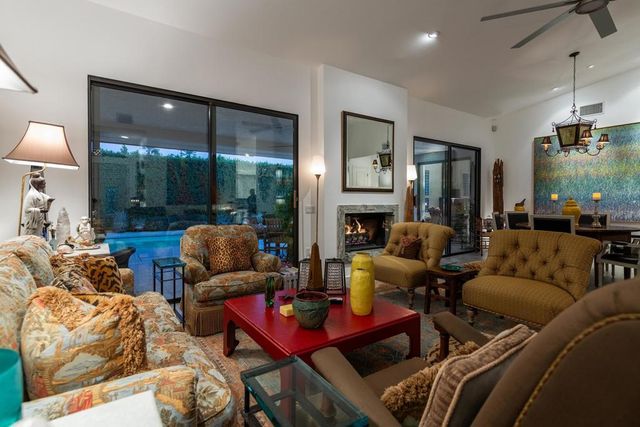 21 Mission Palms W, Rancho Mirage, CA 92270