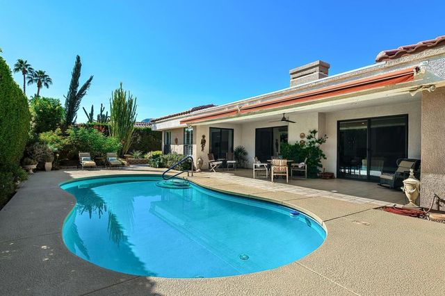 21 Mission Palms W, Rancho Mirage, CA 92270