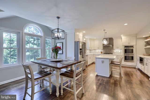 735 CARROLL RD, York, PA 17403