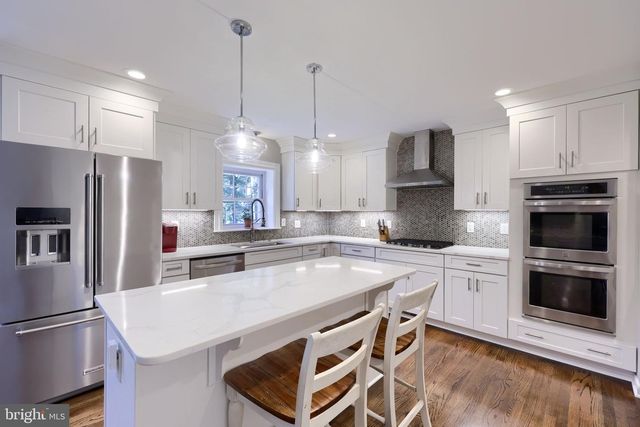 735 CARROLL RD, York, PA 17403