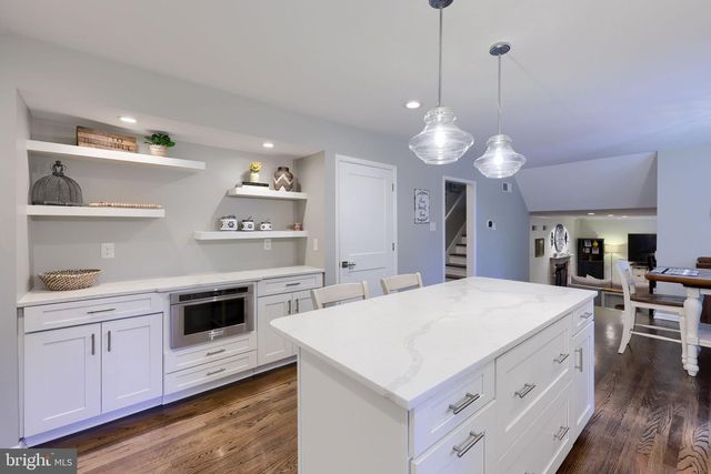 735 CARROLL RD, York, PA 17403
