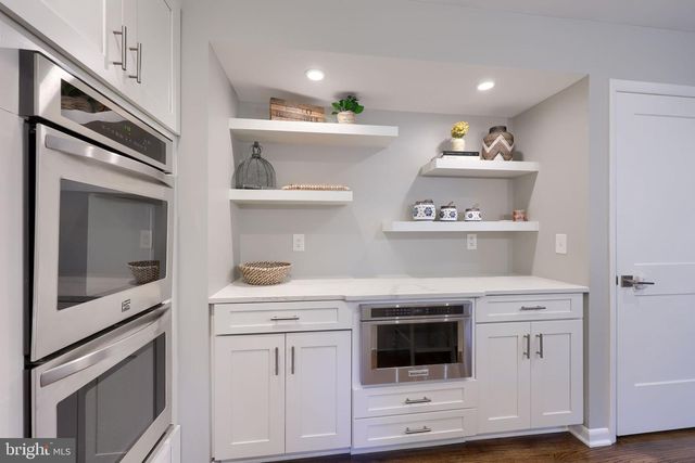 735 CARROLL RD, York, PA 17403