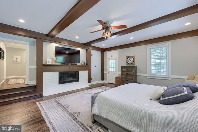 735 CARROLL RD, York, PA 17403