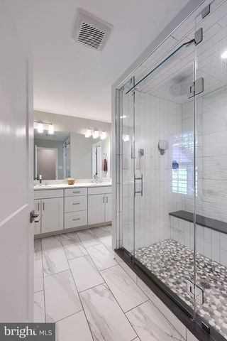 735 CARROLL RD, York, PA 17403