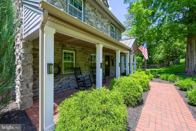 735 CARROLL RD, York, PA 17403