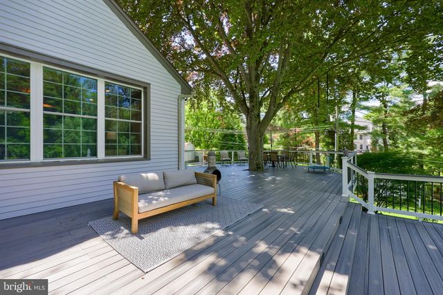 735 CARROLL RD, York, PA 17403