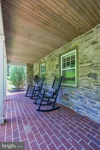 735 CARROLL RD, York, PA 17403