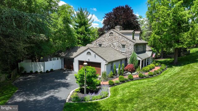 735 CARROLL RD, York, PA 17403