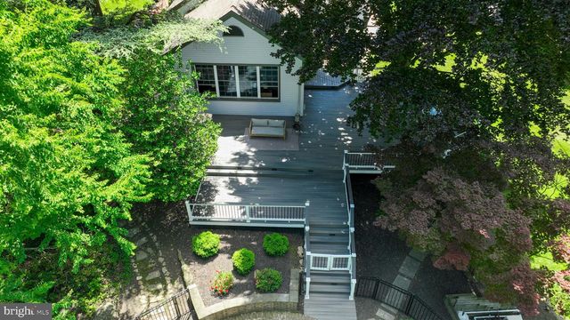 735 CARROLL RD, York, PA 17403