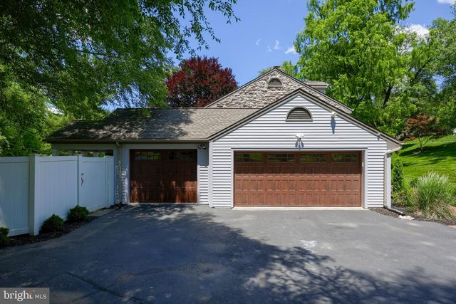 735 CARROLL RD, York, PA 17403