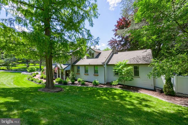 735 CARROLL RD, York, PA 17403