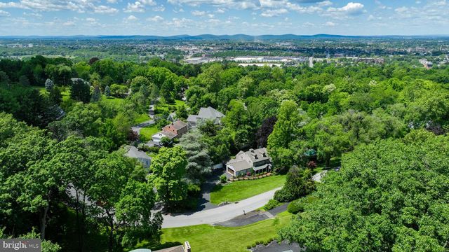735 CARROLL RD, York, PA 17403