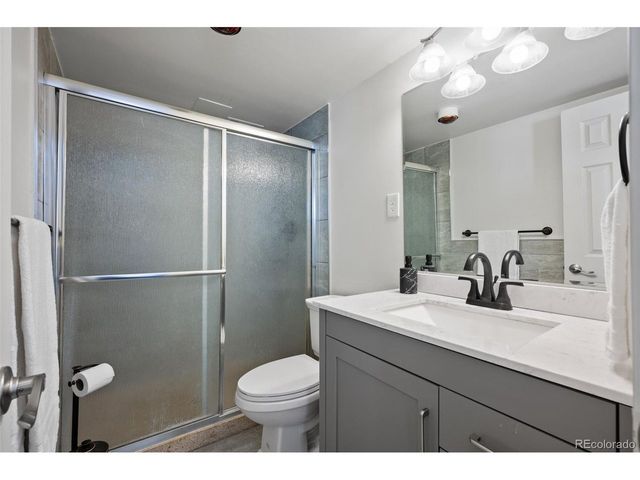 1121 Albion St 609, Denver, CO 80220