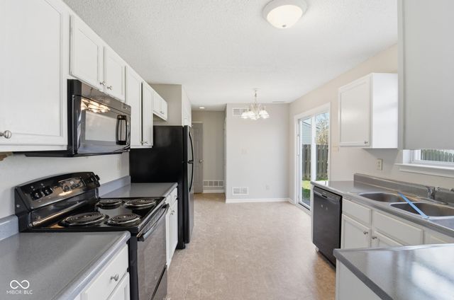 7414 Sedgewick Way, Indianapolis, IN 46256