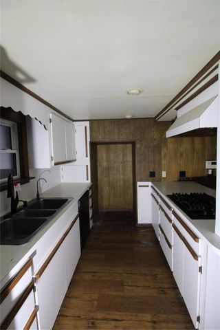 401 E 5th St, Sweeny, TX 77480