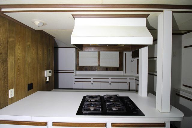 401 E 5th St, Sweeny, TX 77480