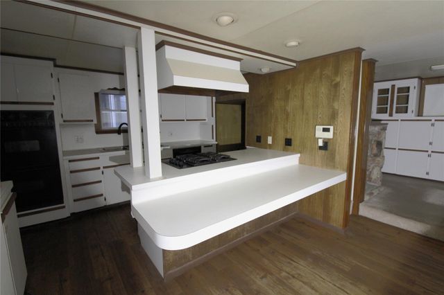 401 E 5th St, Sweeny, TX 77480