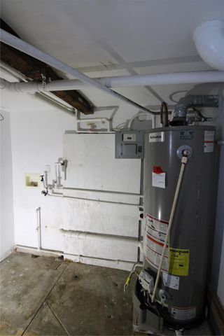 401 E 5th St, Sweeny, TX 77480