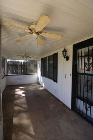 401 E 5th St, Sweeny, TX 77480