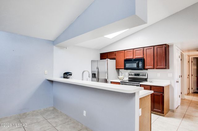 978 W Lockwood Lane, Tucson, AZ 85704