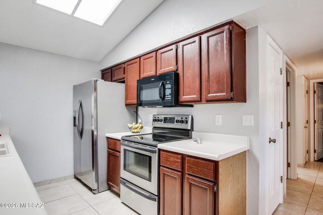 978 W Lockwood Lane, Tucson, AZ 85704