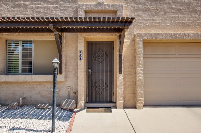 978 W Lockwood Lane, Tucson, AZ 85704