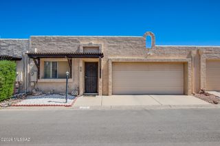 978 W Lockwood Lane, Tucson, AZ 85704