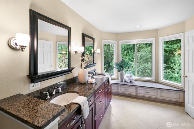 16116 68th Avenue W, Edmonds, WA 98026