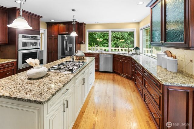 16116 68th Avenue W, Edmonds, WA 98026