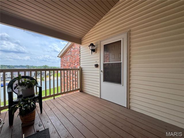 56 Meadow Ridge F, Columbia, IL 62236