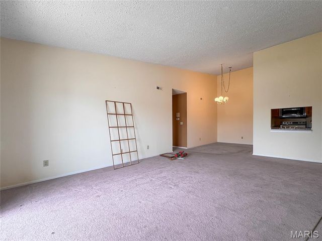56 Meadow Ridge F, Columbia, IL 62236
