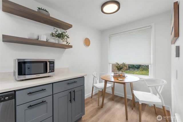 909 N 170th Street, Shoreline, WA 98133