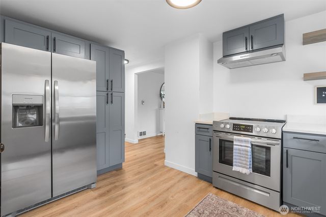 909 N 170th Street, Shoreline, WA 98133