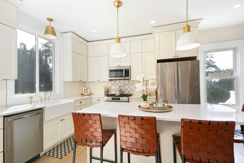 17 Leominster St, Westminster, MA 01473