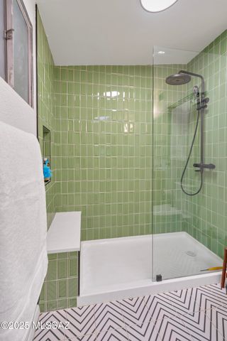 6945 E Arrowhead Place, Tucson, AZ 85715