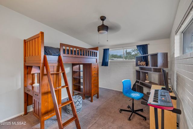 6945 E Arrowhead Place, Tucson, AZ 85715