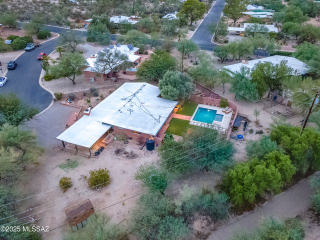6945 E Arrowhead Place, Tucson, AZ 85715