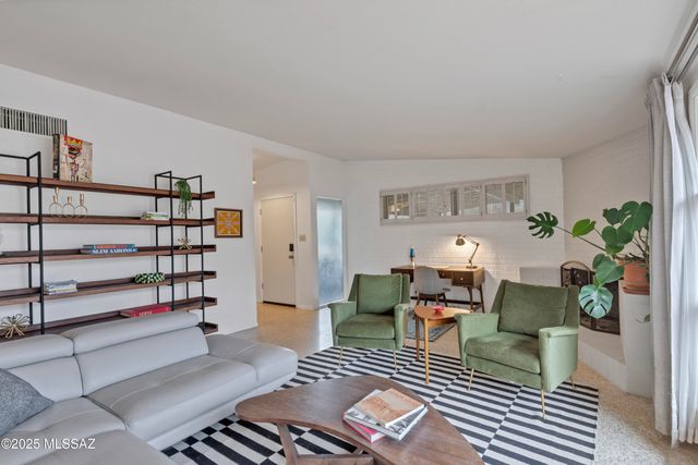 6945 E Arrowhead Place, Tucson, AZ 85715