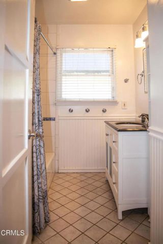 7601 Flight Avenue, Los Angeles, CA 90045