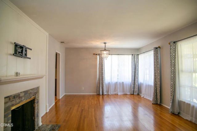 7601 Flight Avenue, Los Angeles, CA 90045