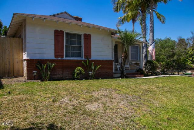 7601 Flight Avenue, Los Angeles, CA 90045