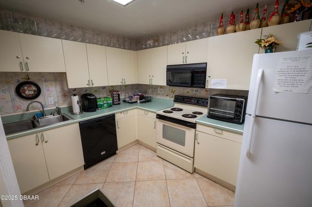 4 Oceans West Blvd Apt 602A, Daytona Beach Shores, FL 32118