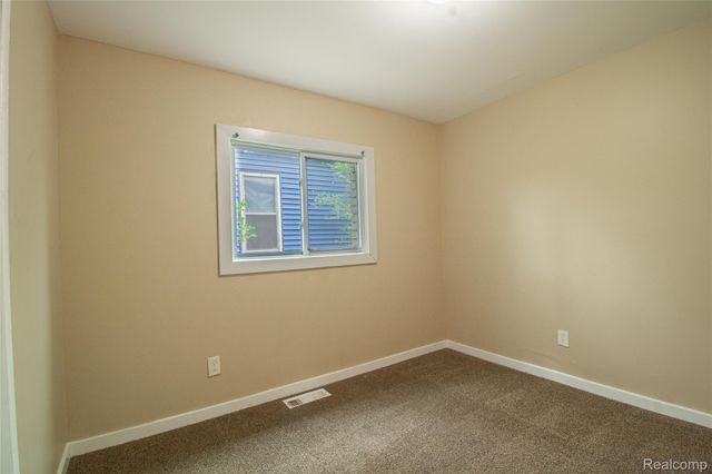 20442 Greenlawn Street, Detroit, MI 48221
