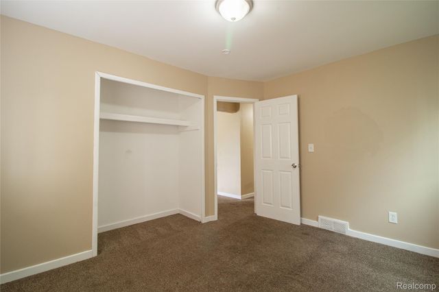 20442 Greenlawn Street, Detroit, MI 48221