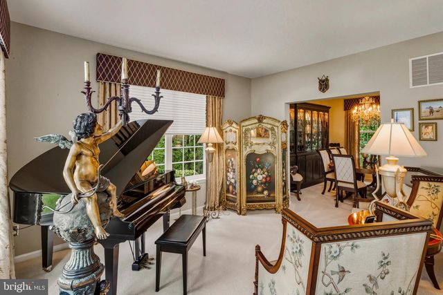 267 CHURCHILL DR, Egg Harbor Township, NJ 08234