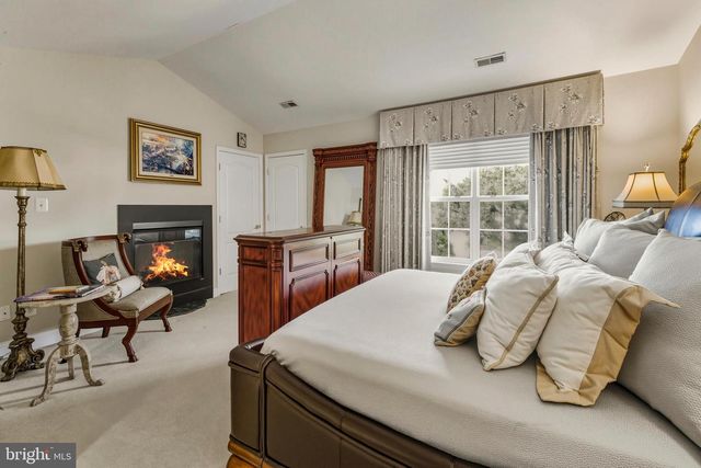 267 CHURCHILL DR, Egg Harbor Township, NJ 08234