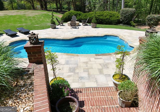 204 Lynn Lane, Canton, GA 30115