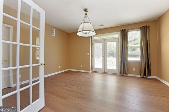 204 Lynn Lane, Canton, GA 30115